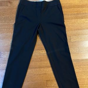 LOFT Marisa Size 6 black cropped trousers gently used